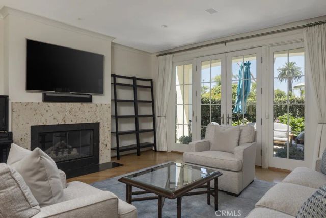 512 Avocado Avenue, Corona Del Mar, CA 92625