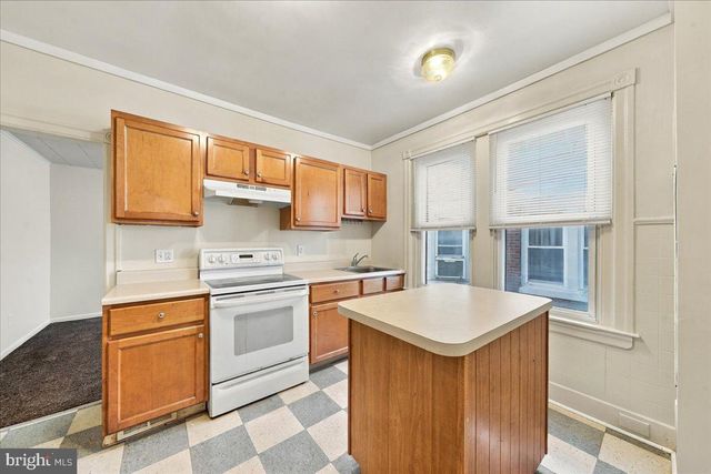 209 RHODES AVE, Collingdale, PA 19023