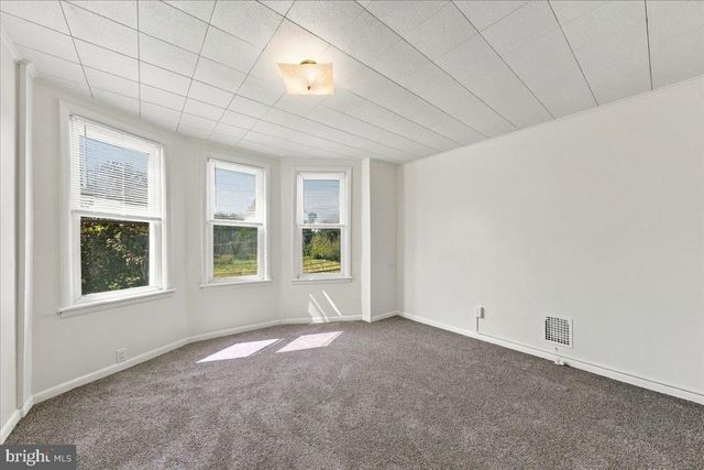209 RHODES AVE, Collingdale, PA 19023