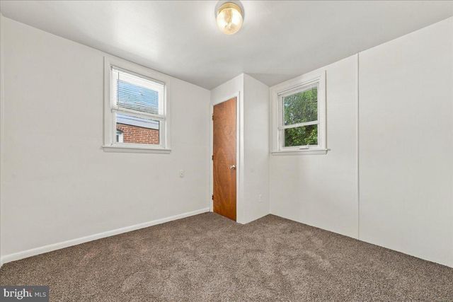 209 RHODES AVE, Collingdale, PA 19023