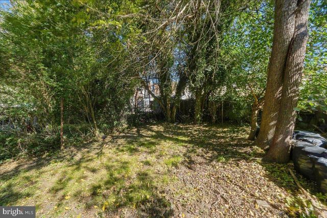 209 RHODES AVE, Collingdale, PA 19023