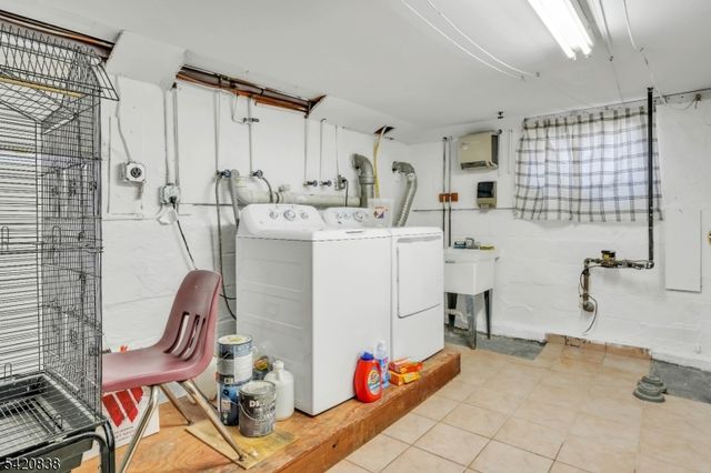 752 S Broad St, Elizabeth City, NJ 07202