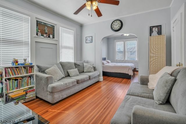 752 S Broad St, Elizabeth City, NJ 07202