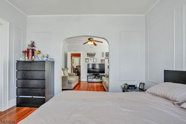 752 S Broad St, Elizabeth City, NJ 07202