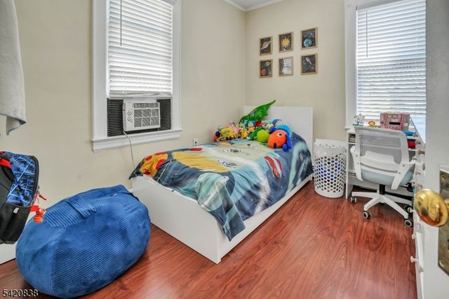 752 S Broad St, Elizabeth City, NJ 07202