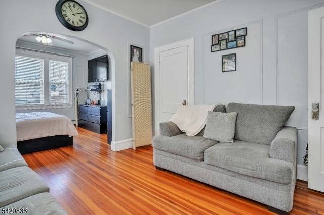 752 S Broad St, Elizabeth City, NJ 07202