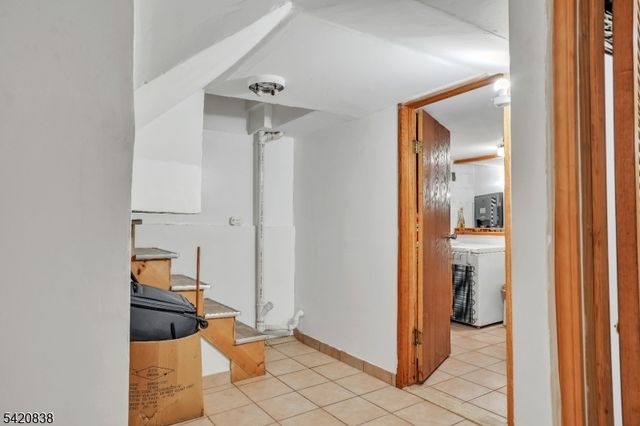 752 S Broad St, Elizabeth City, NJ 07202