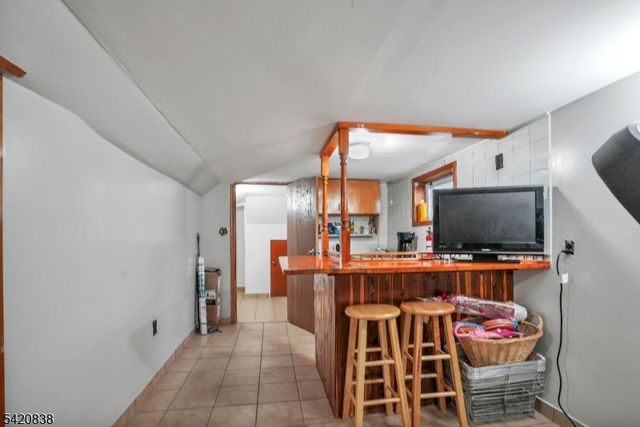 752 S Broad St, Elizabeth City, NJ 07202