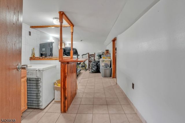 752 S Broad St, Elizabeth City, NJ 07202