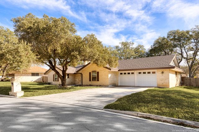 614 Moorside, Windcrest, TX 78239