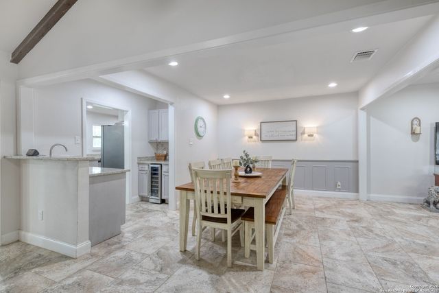 614 Moorside, Windcrest, TX 78239