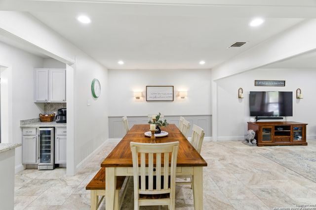 614 Moorside, Windcrest, TX 78239