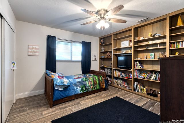 614 Moorside, Windcrest, TX 78239