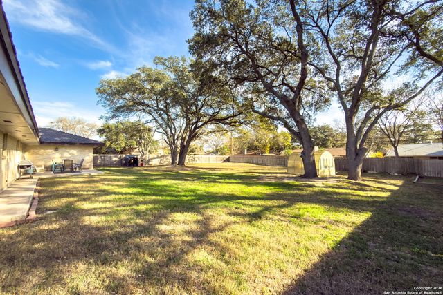 614 Moorside, Windcrest, TX 78239