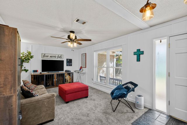 9 White Oak Drive, Conway, AR 72034