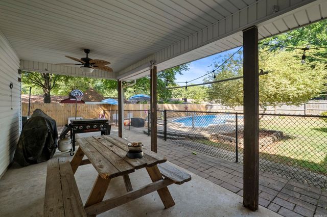9 White Oak Drive, Conway, AR 72034