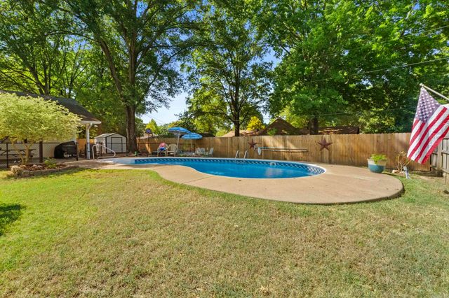 9 White Oak Drive, Conway, AR 72034