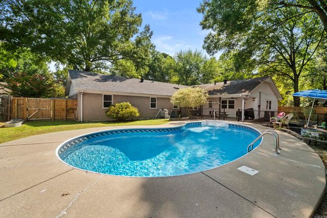 9 White Oak Drive, Conway, AR 72034