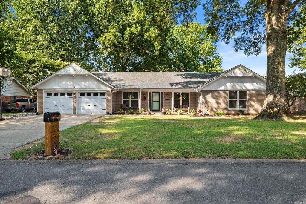 9 White Oak Drive, Conway, AR 72034
