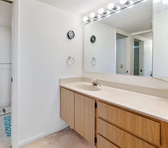 1701 Marina Isle Way 202, Jupiter, FL 33477