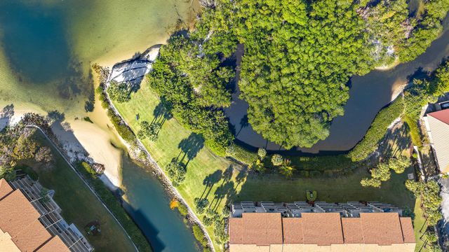 1701 Marina Isle Way 202, Jupiter, FL 33477