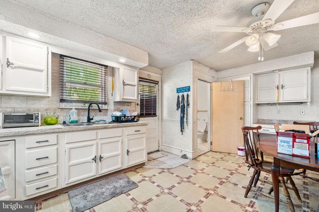 516 S BROADWAY, Gloucester City, NJ 08030