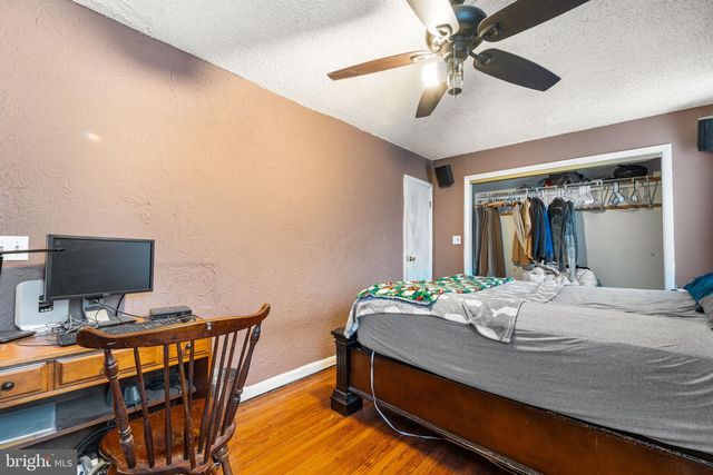 516 S BROADWAY, Gloucester City, NJ 08030