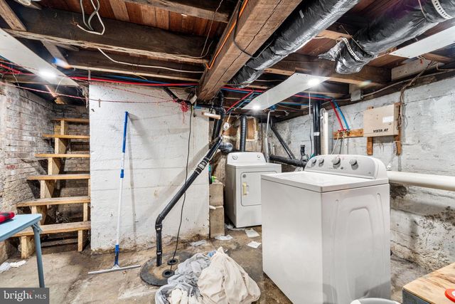 516 S BROADWAY, Gloucester City, NJ 08030