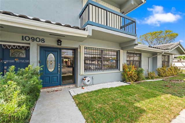 10908 NW 7th St 403, Miami, FL 33172