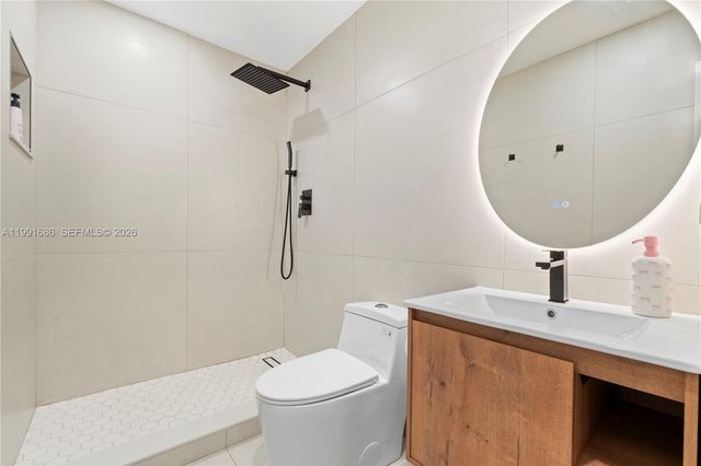 10908 NW 7th St 403, Miami, FL 33172