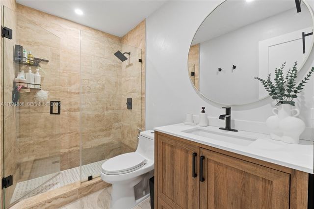 10908 NW 7th St 403, Miami, FL 33172