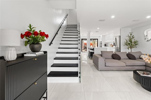 10908 NW 7th St 403, Miami, FL 33172