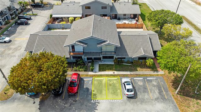 10908 NW 7th St 403, Miami, FL 33172