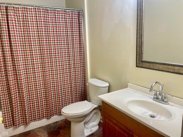 9741 Cooper Road, Gosport, IN 47433