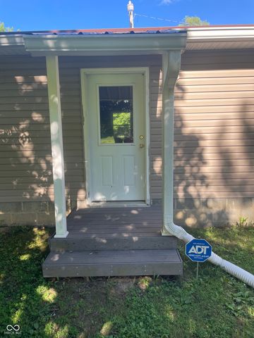 9741 Cooper Road, Gosport, IN 47433