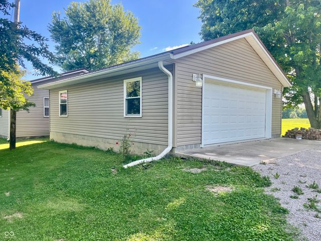 9741 Cooper Road, Gosport, IN 47433