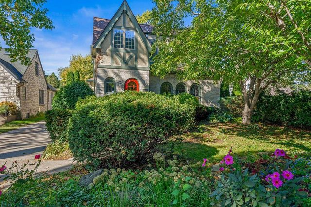 463 N Story PARKWAY, Milwaukee, WI 53208