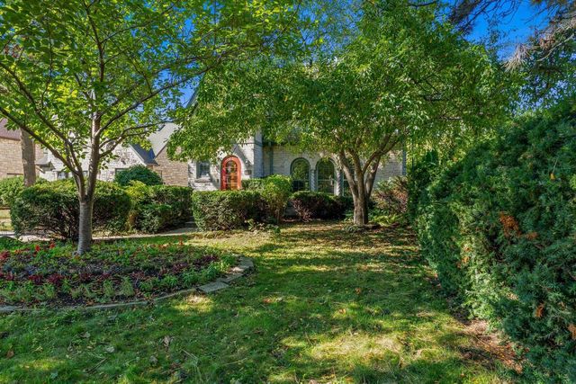 463 N Story PARKWAY, Milwaukee, WI 53208