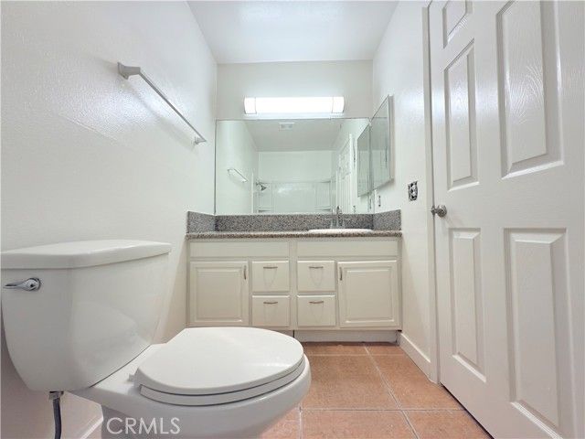 8601 International Avenue 179, Canoga Park (los Angeles), CA 91304