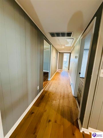 717 Chandler Avenue, Radcliff, KY 40160