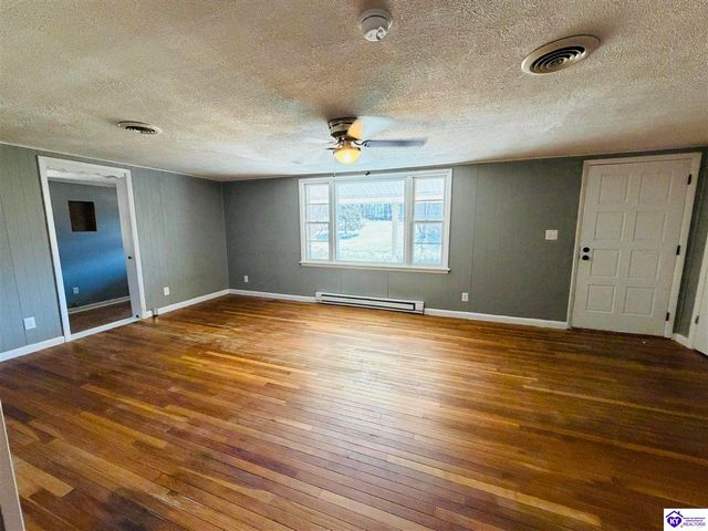 717 Chandler Avenue, Radcliff, KY 40160