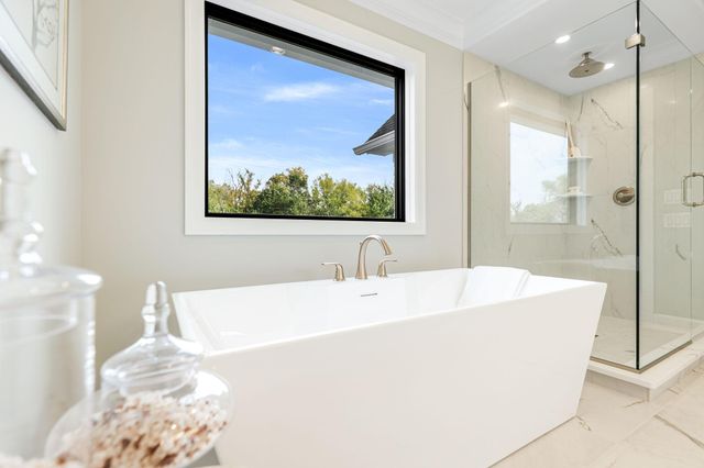 3941 White Oak Lane, Chanhassen, MN 55331