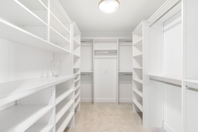 3941 White Oak Lane, Chanhassen, MN 55331