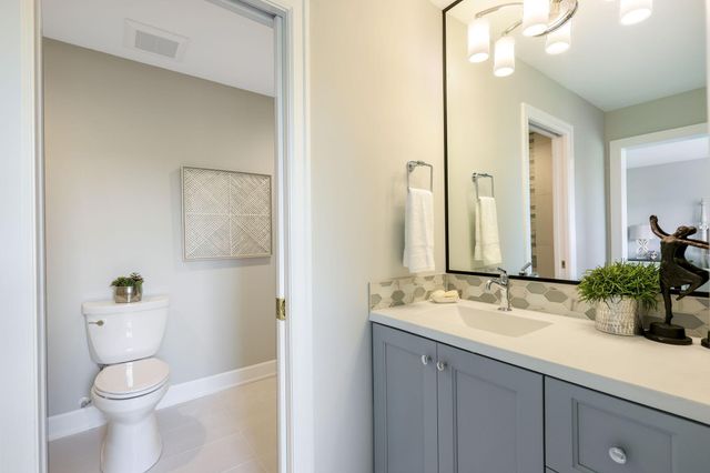 3941 White Oak Lane, Chanhassen, MN 55331