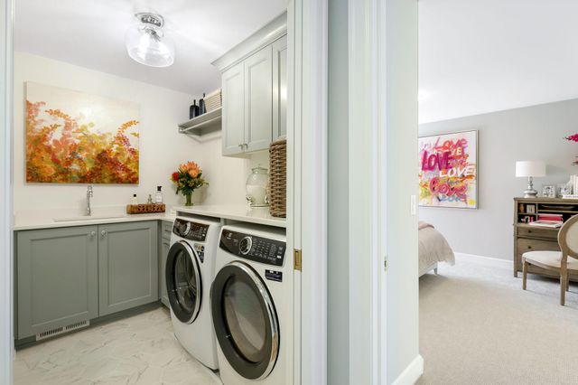 3941 White Oak Lane, Chanhassen, MN 55331