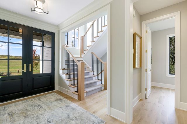 3941 White Oak Lane, Chanhassen, MN 55331