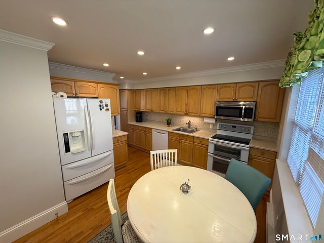 1193 Hope Street 4, Stamford, CT 06907