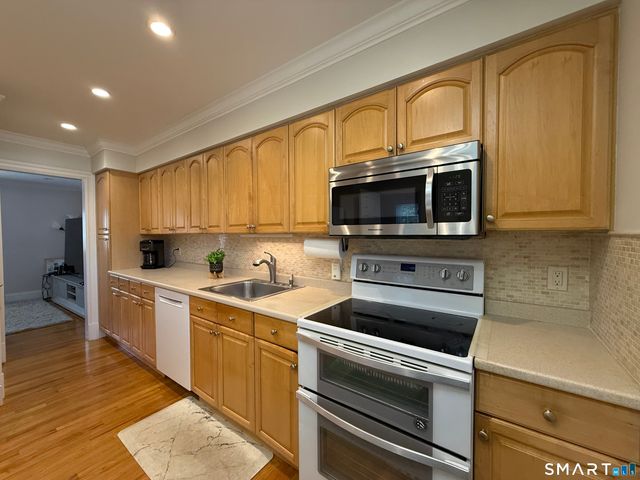 1193 Hope Street 4, Stamford, CT 06907