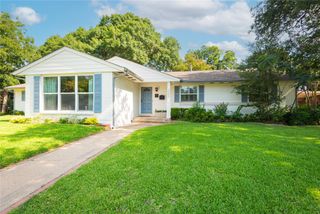 3585 Merrell Road, Dallas, TX 75229