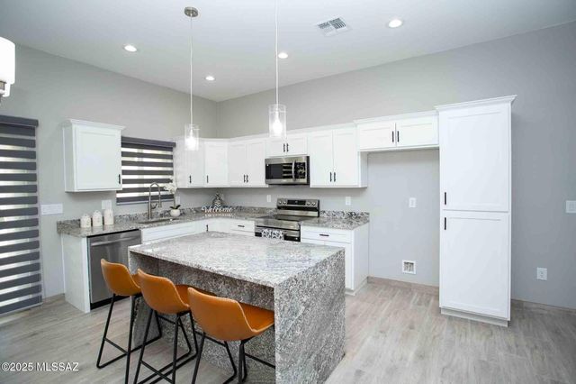 1773 Calle Arabe, Rio Rico, AZ 85648